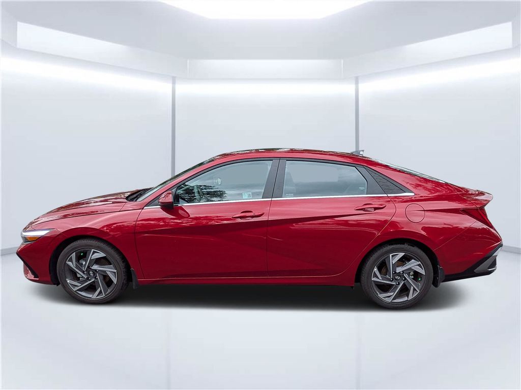 2025 Hyundai Elantra SEL - Photo 6