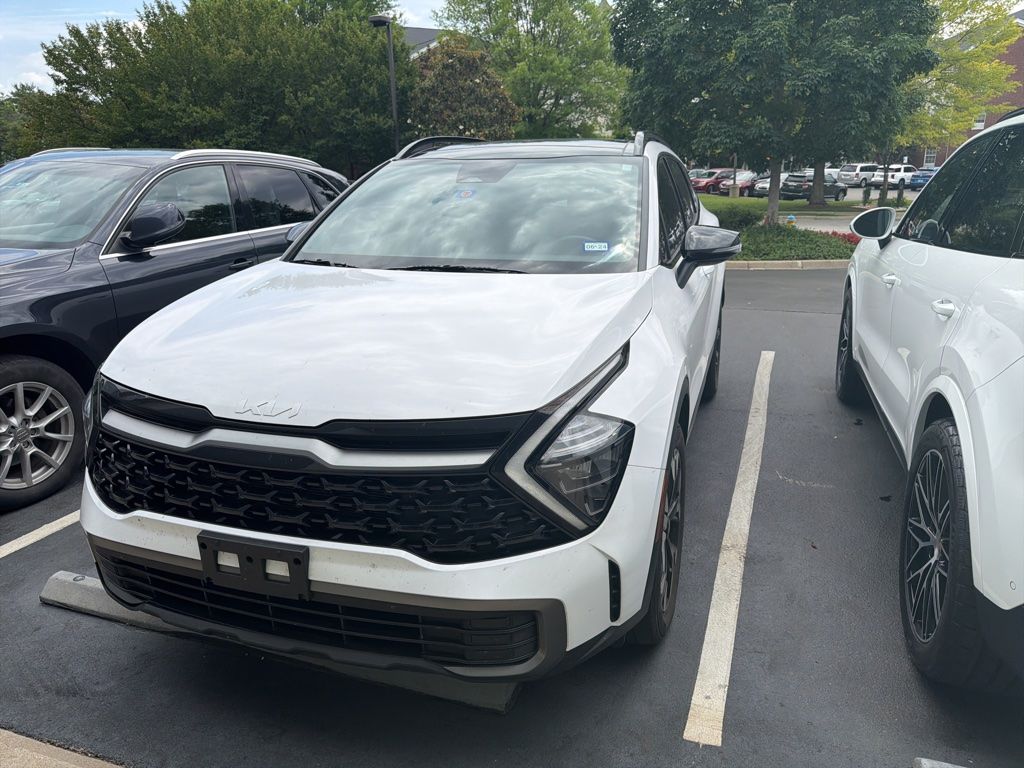 Used 2023 White Kia X-Line image 2