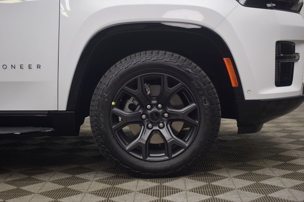 new 2026 Jeep Grand Wagoneer car, priced at $73,559