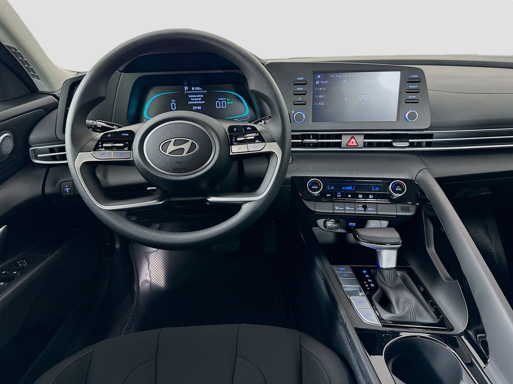 Thumbnail: 2025 Hyundai Elantra - 17