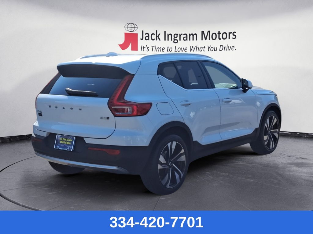 used 2023 Volvo XC40 car, priced at $29,397
