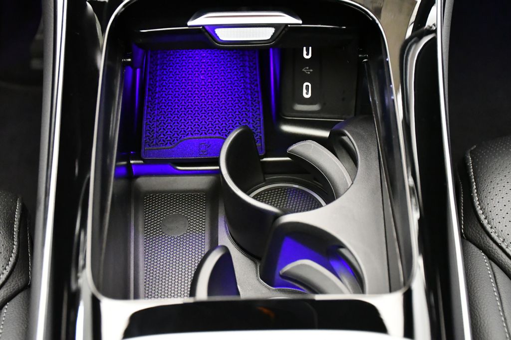 Thumbnail: 2026 Mercedes-Benz GLC - 30