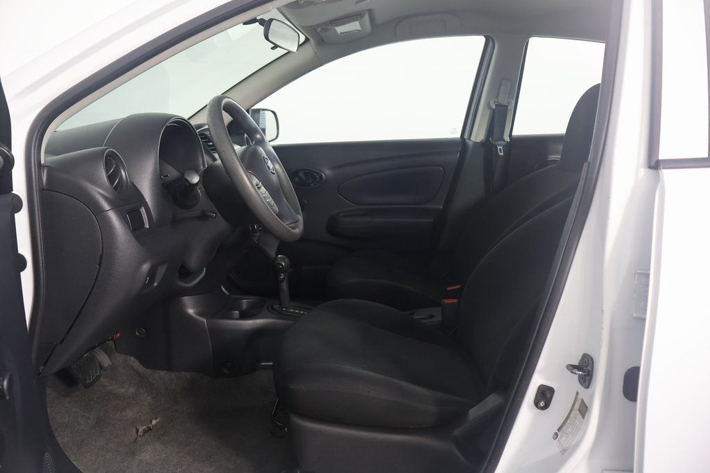 Thumbnail: 2015 Nissan Versa - 10