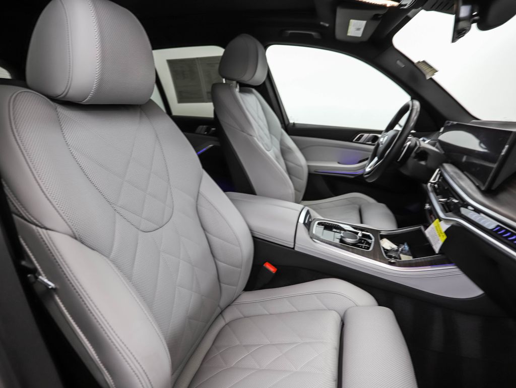 Thumbnail: 2024 BMW X5 - 31