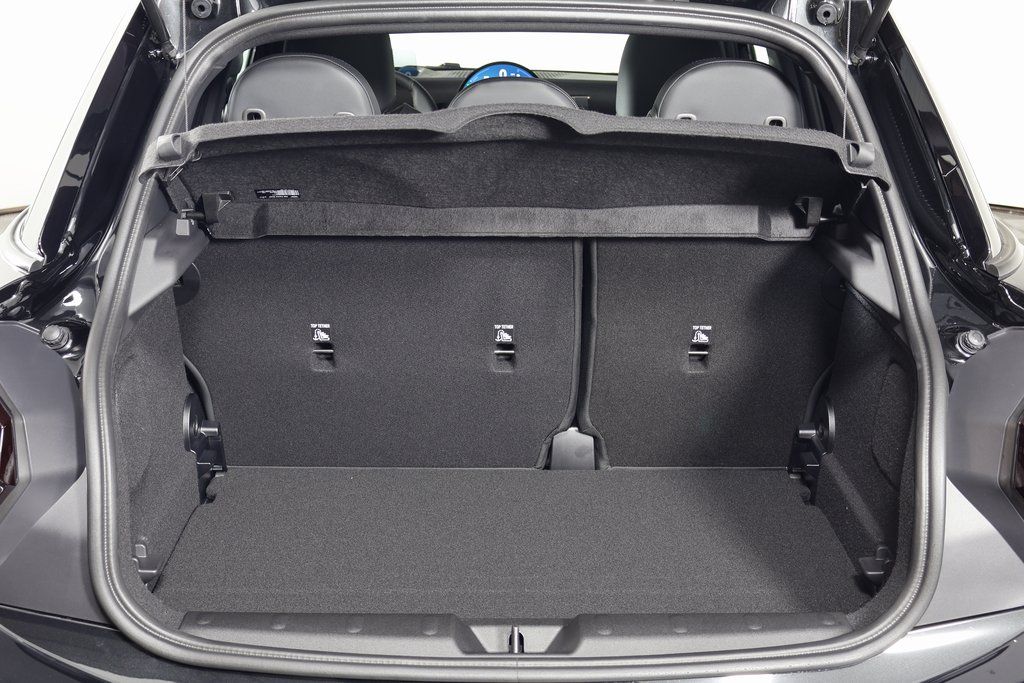 Thumbnail: 2026 MINI Cooper - 8