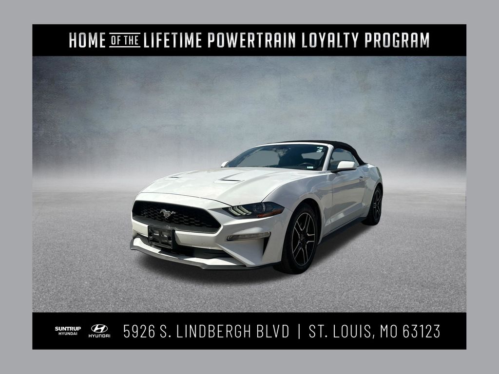 Oxford White 2022 Ford Mustang Convertible Rear-Wheel Drive Automatic