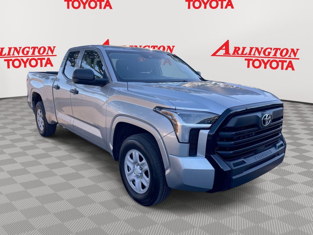 2022 Toyota Tundra SR's photo