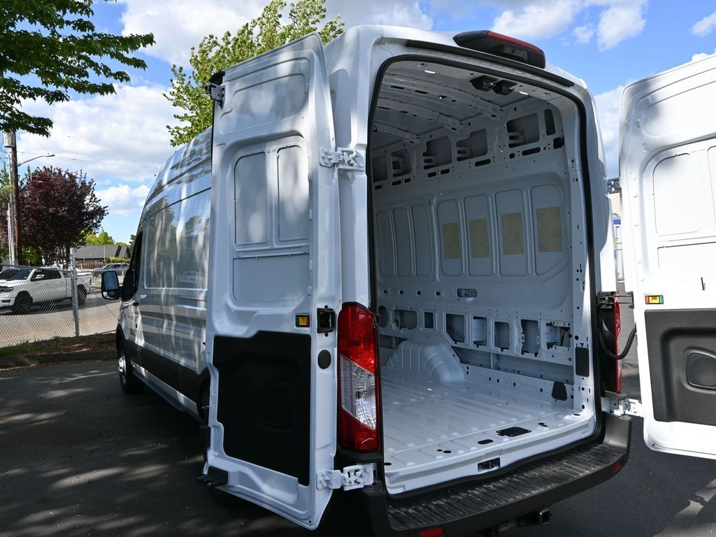 2025 Ford Transit 350 HD