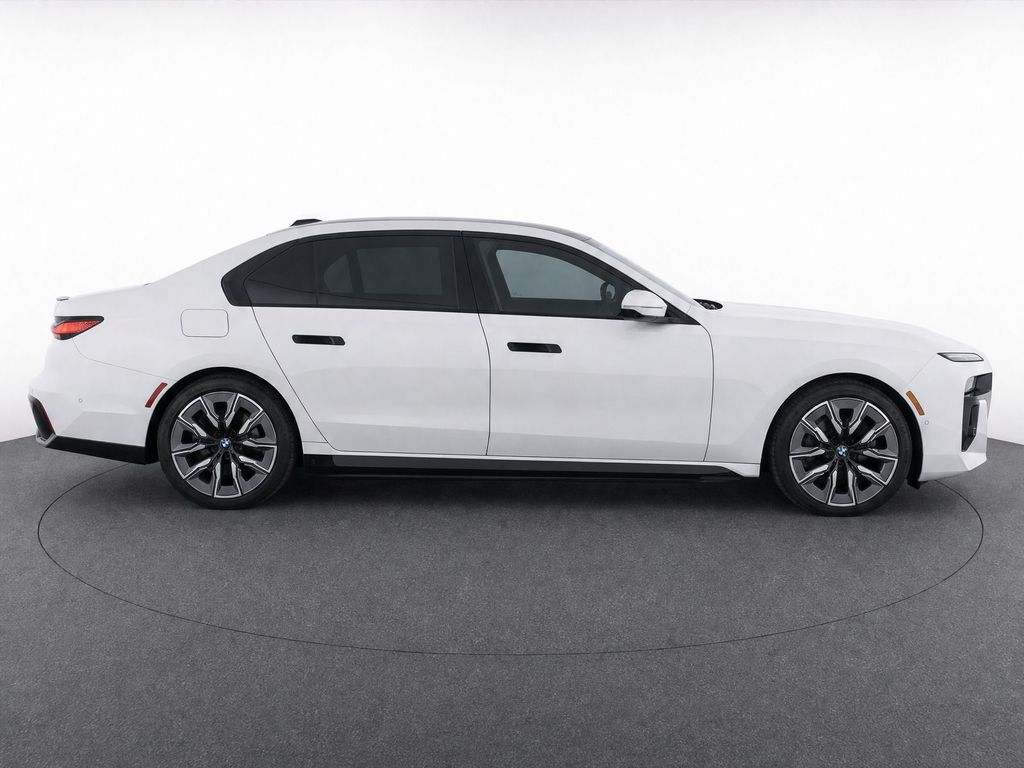 Thumbnail: 2023 BMW 7 Series - 2
