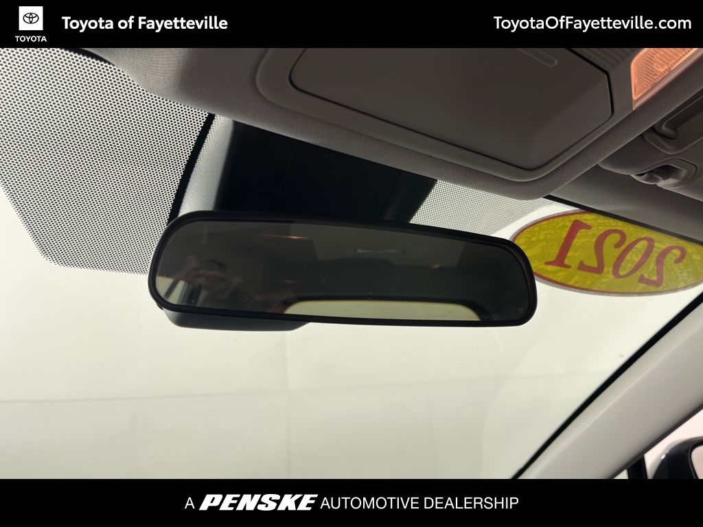 Thumbnail: 2021 Toyota RAV4 - 21