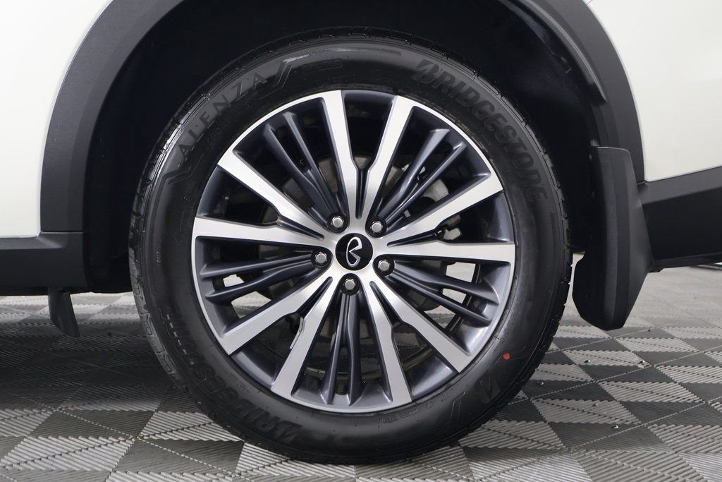 Thumbnail: 2023 INFINITI QX60 - 17