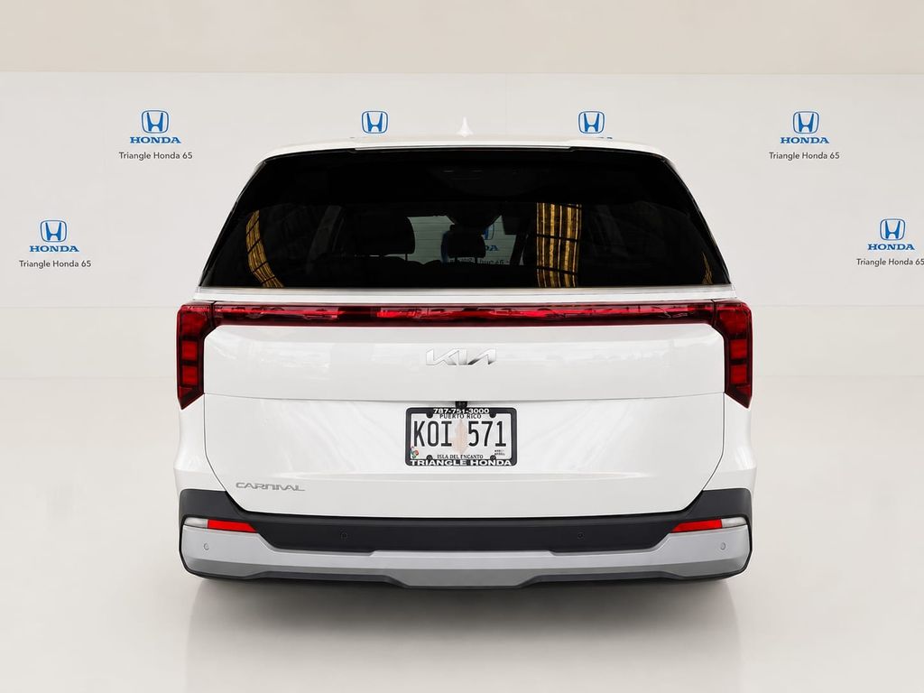 Thumbnail: 2025 Kia Carnival - 5
