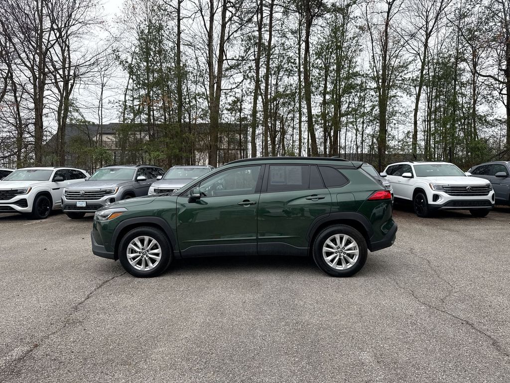 View vehicle photo 5