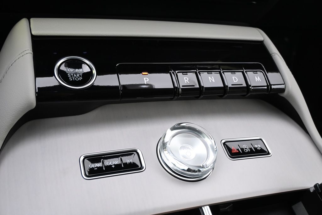 New 2026 Gray Lincoln Reserve image 28