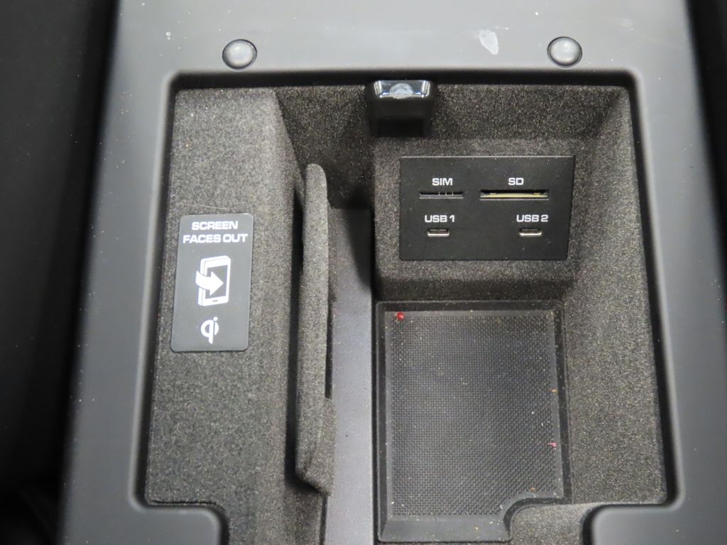 Thumbnail: 2024 Porsche Macan - 29