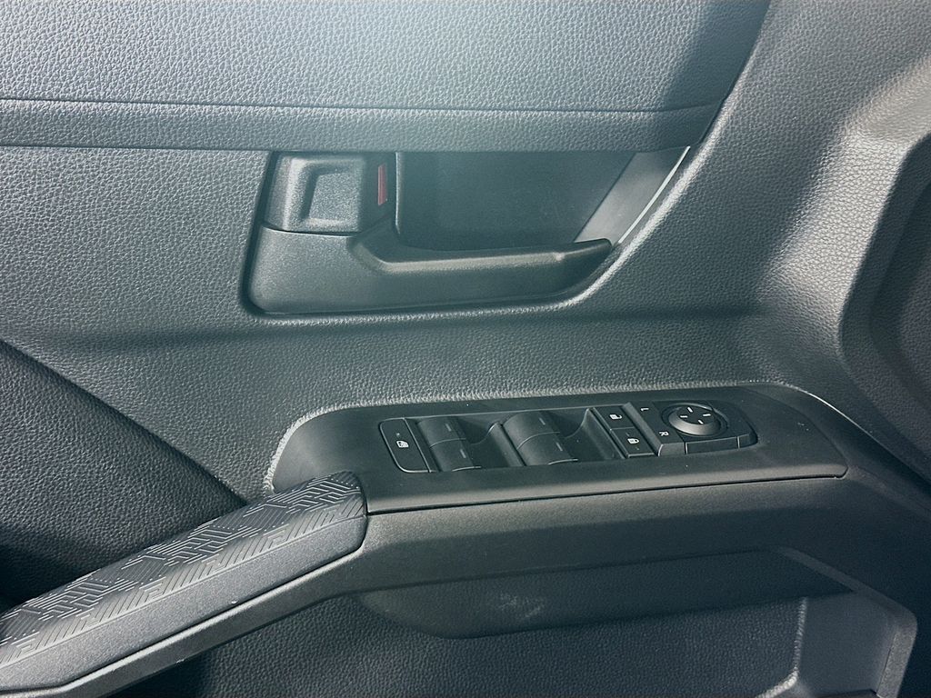 Thumbnail: 2025 Toyota Tacoma - 18