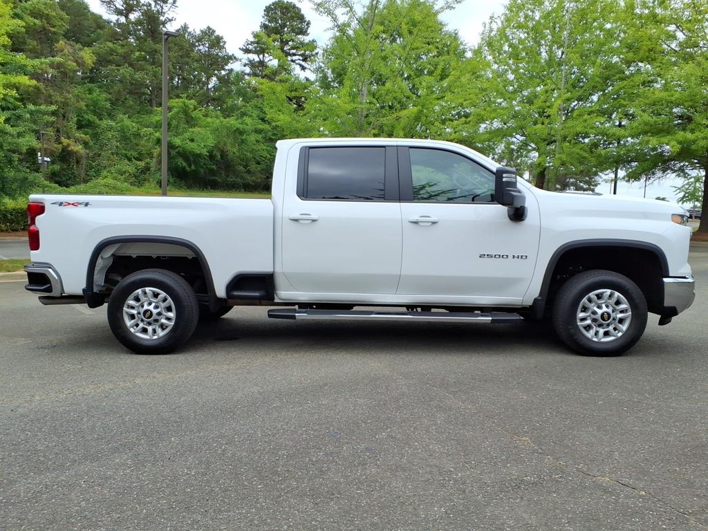 ChevroletSilverado 2500HD35