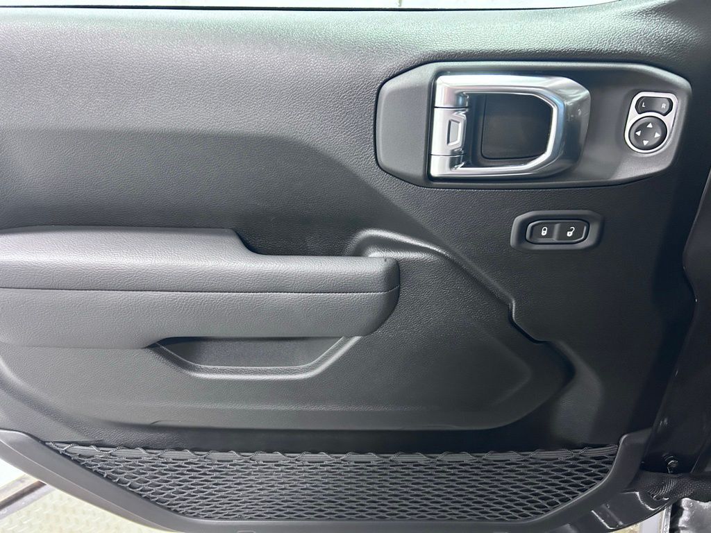 new 2026 Jeep Gladiator car, priced at $60,873