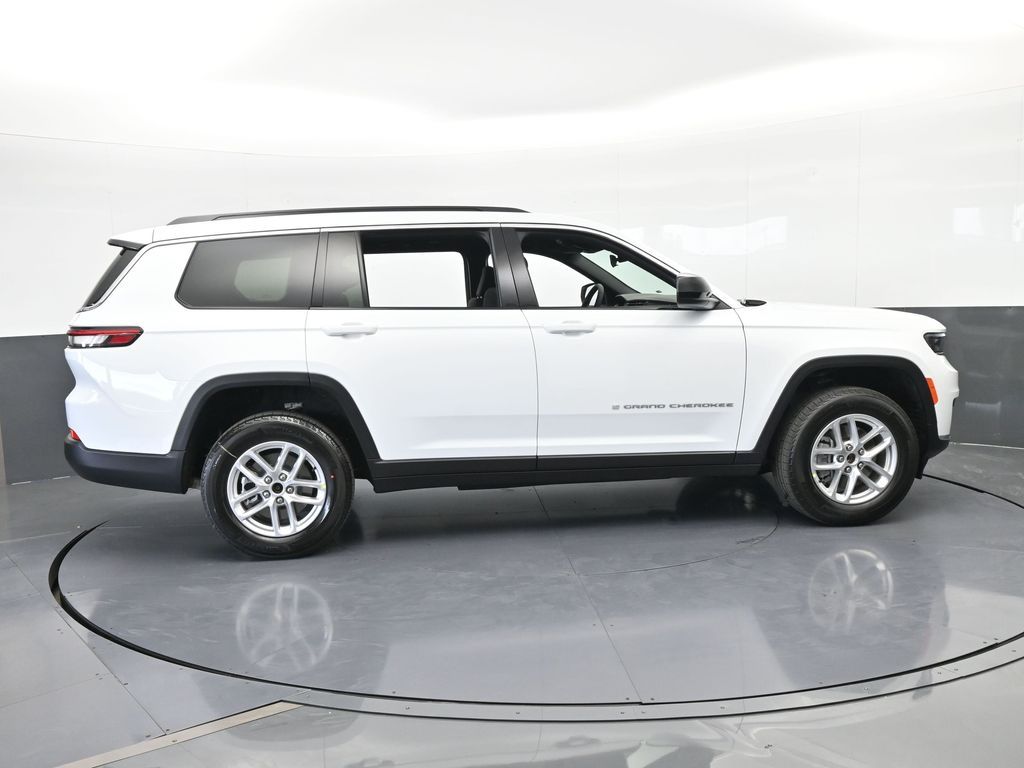 New 2026 Bright White Clearcoat Jeep Laredo image 7