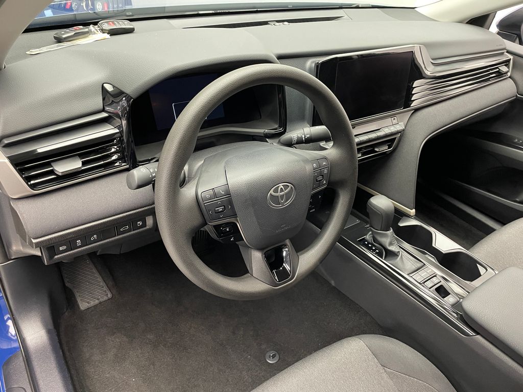 Thumbnail: 2025 Toyota Camry - 11