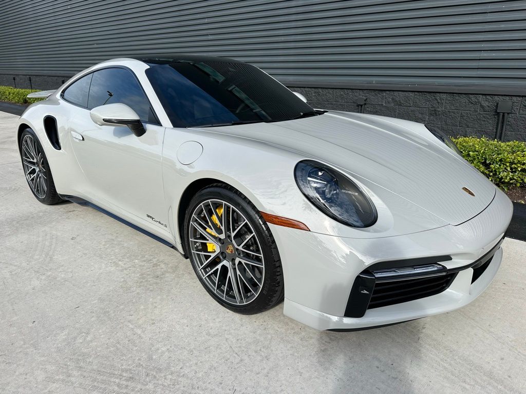 Thumbnail: 2024 Porsche 911 - 11