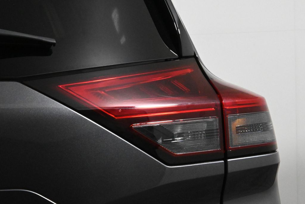Thumbnail: 2021 Nissan Rogue - 13