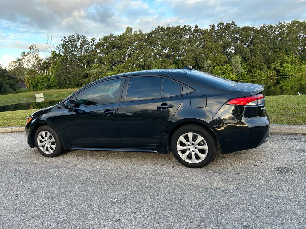 Thumbnail: 2022 Toyota Corolla - 3