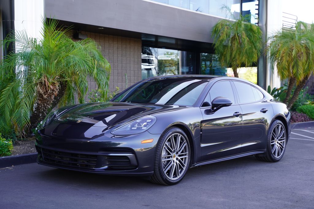 Gray 2019 Porsche Panamera Sedan Rear-Wheel Drive 8-Speed Automatic