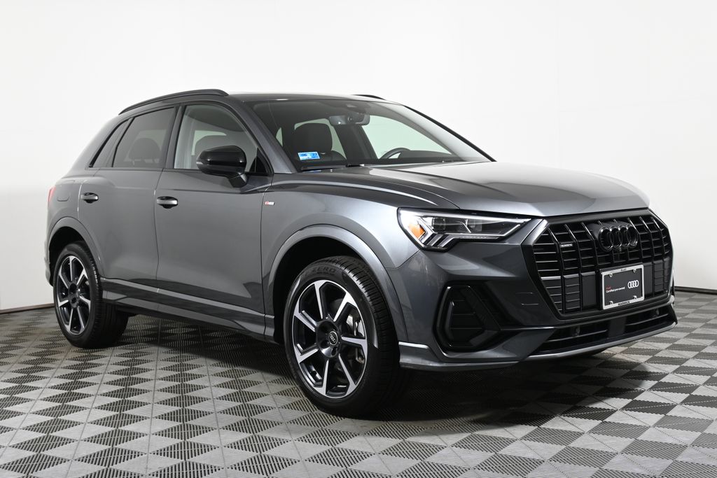 Thumbnail: 2025 Audi Q3 - 8