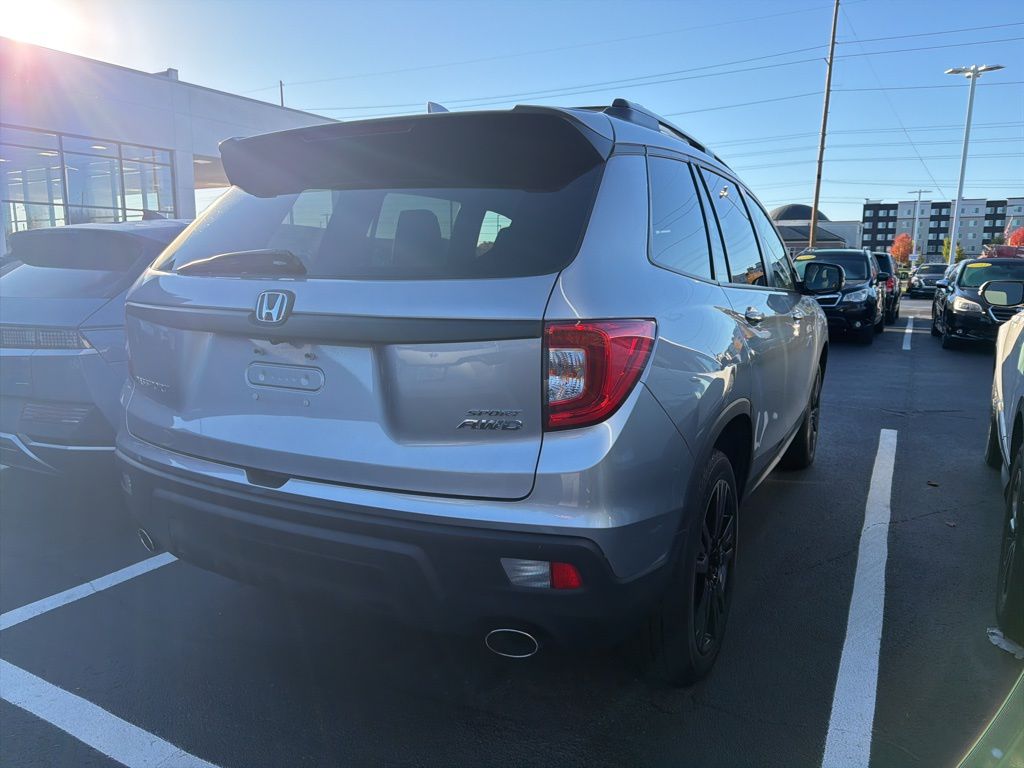 Thumbnail: 2021 Honda Passport - 3