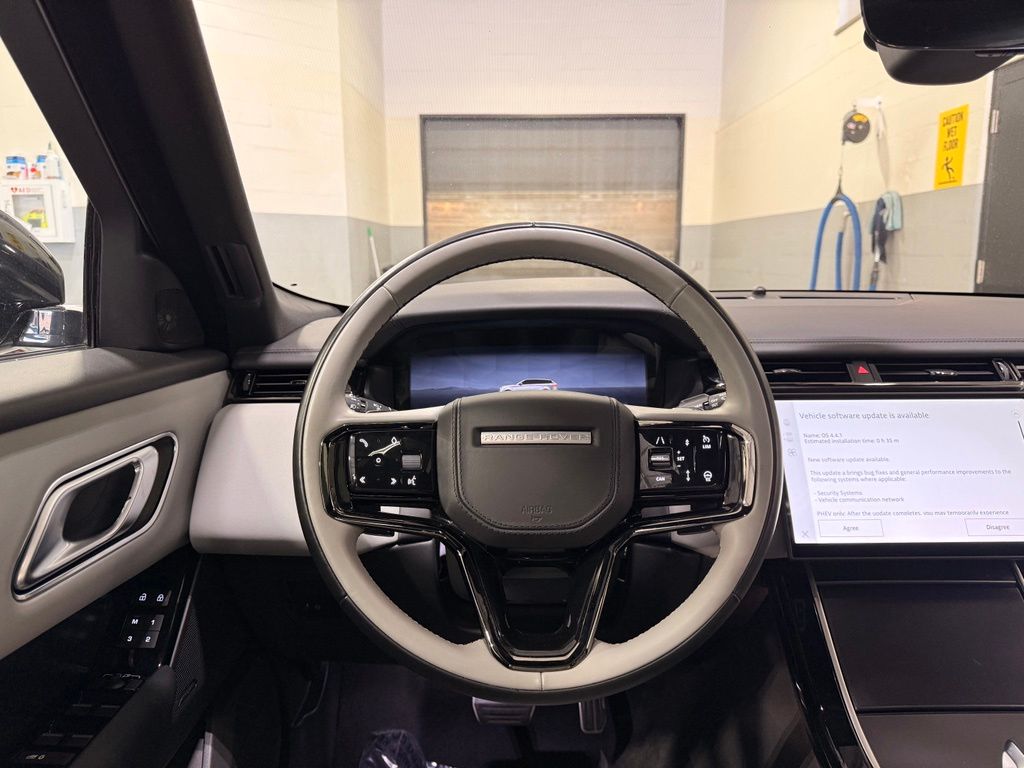 Thumbnail: 2026 Land Rover Range Rover Velar - 22