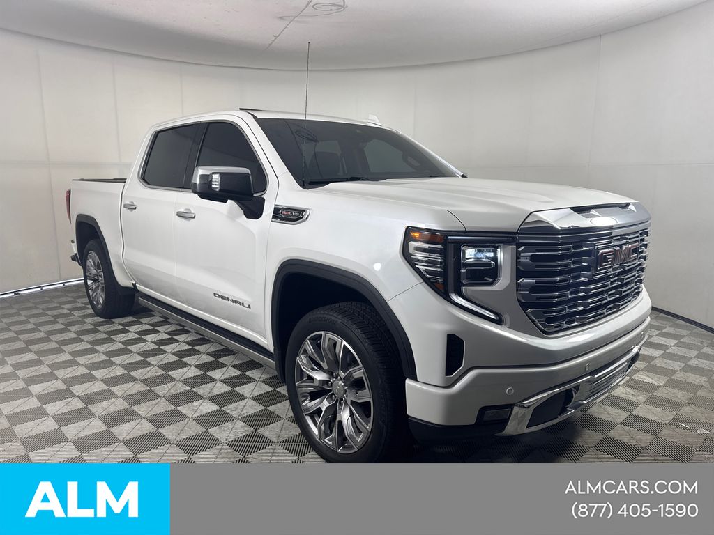 Used 2024 White GMC Denali image 4