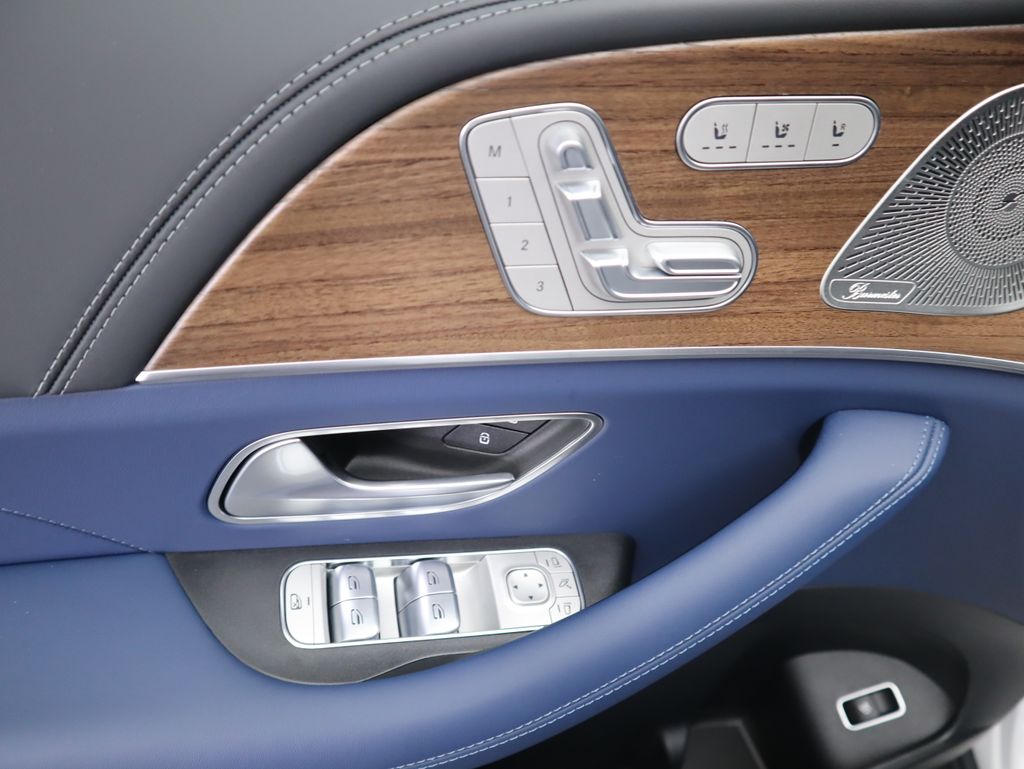 Thumbnail: 2026 Mercedes-Benz GLE - 25