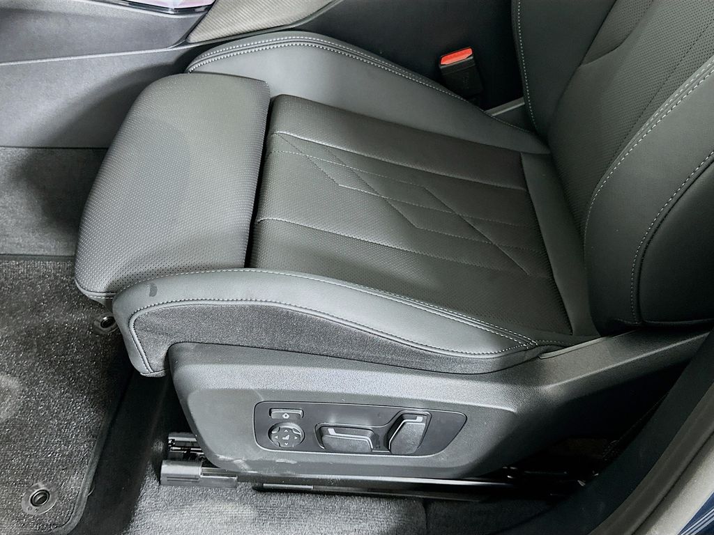 Thumbnail: 2025 BMW X3 - 21