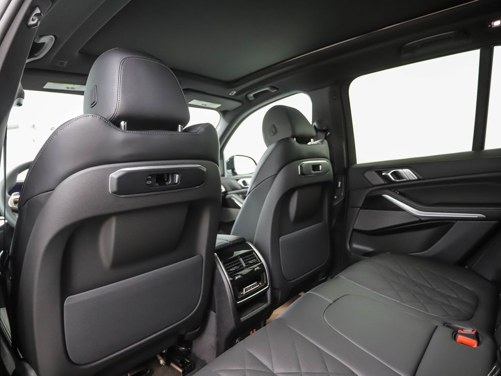 Thumbnail: 2026 BMW X5 - 20