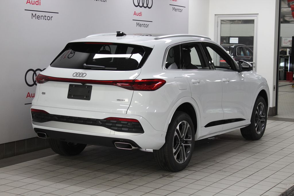 Thumbnail: 2025 Audi Q5 - 6