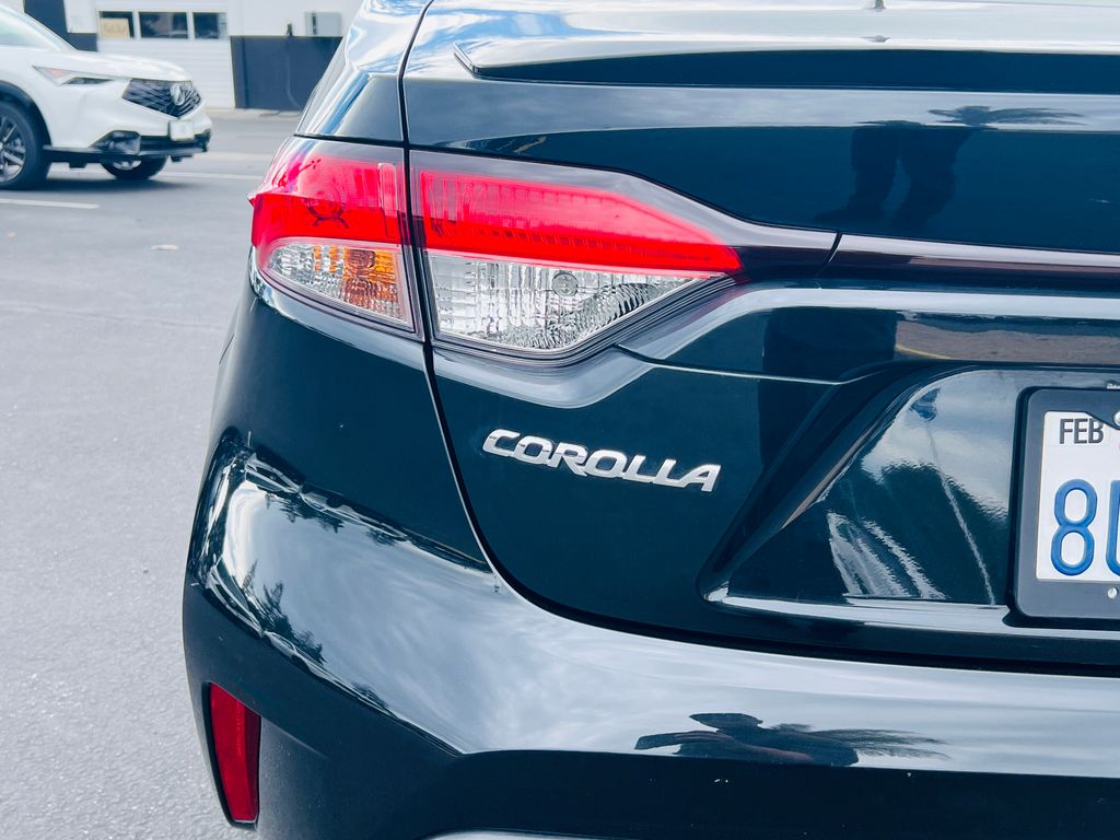 Thumbnail: 2021 Toyota Corolla - 11