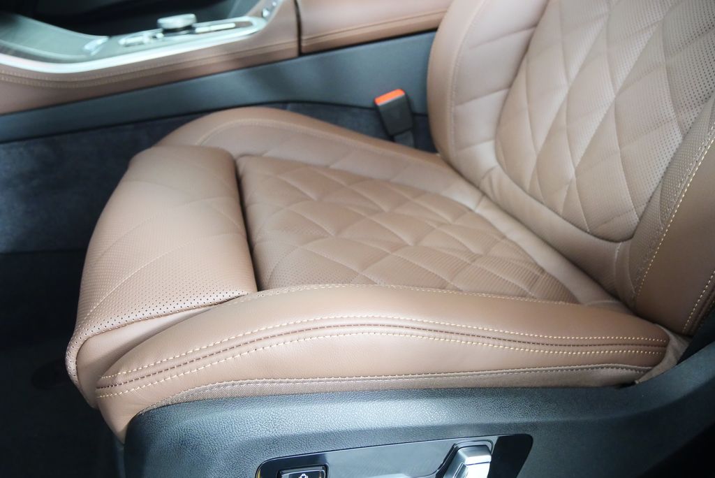 Thumbnail: 2026 BMW X5 - 10