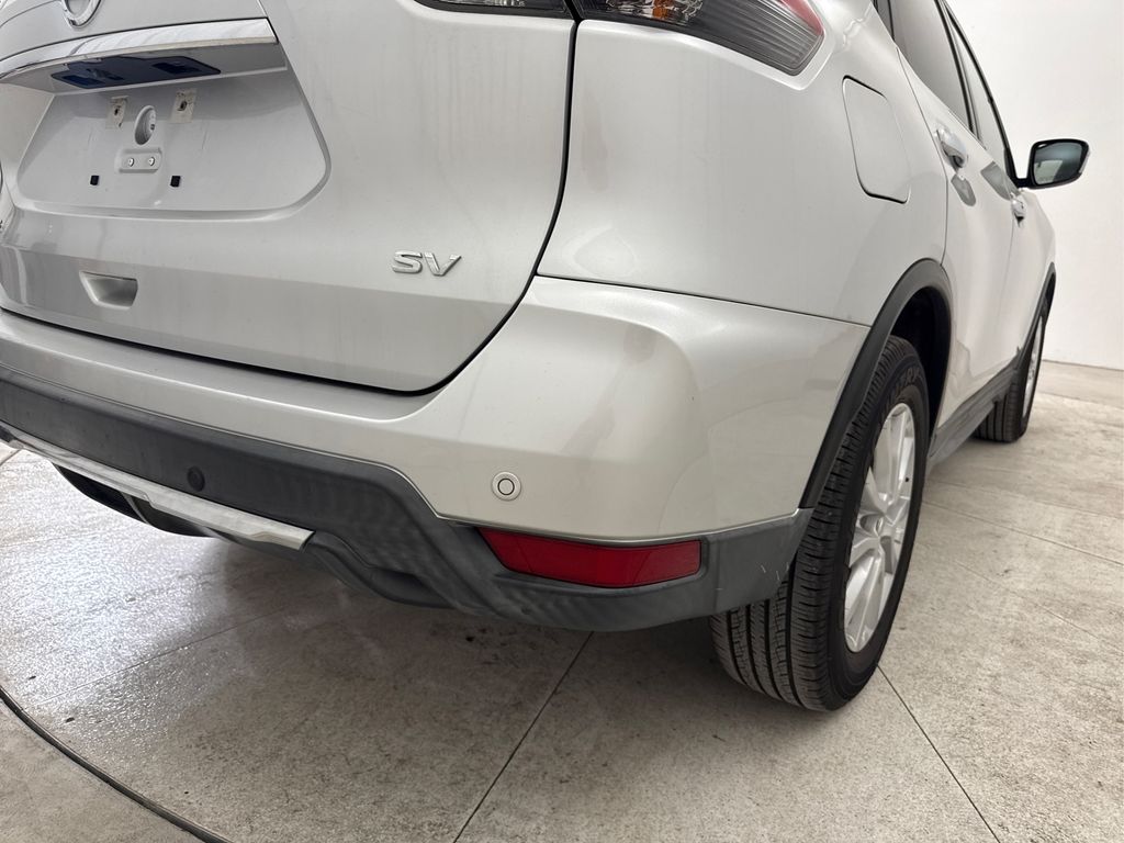 2019 Nissan Rogue SV - Photo 22