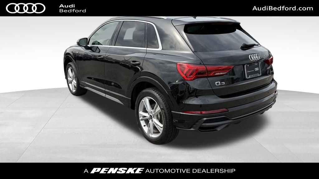 Thumbnail: 2022 Audi Q3 - 4