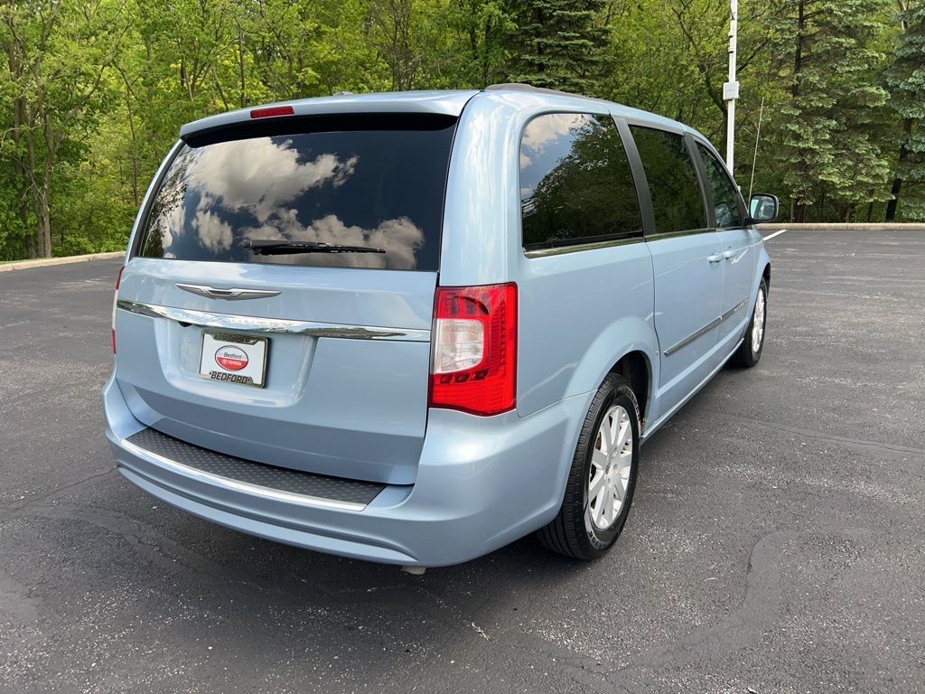 2013 Chrysler Town & Country Touring 5