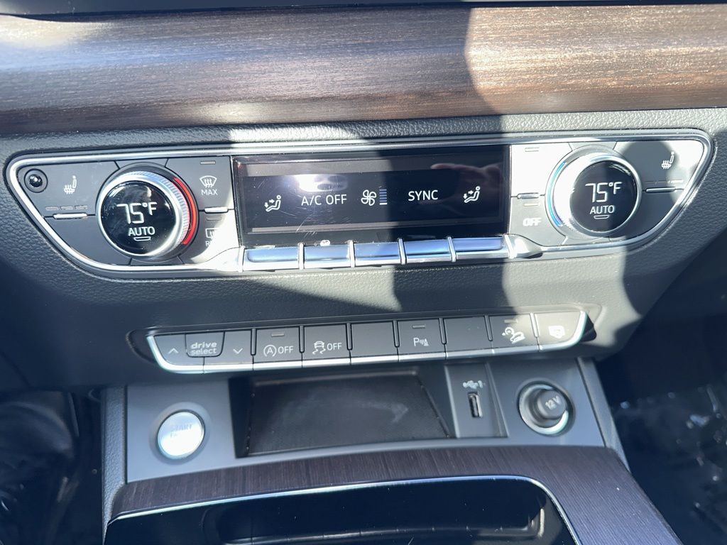 Thumbnail: 2022 Audi Q5 - 15