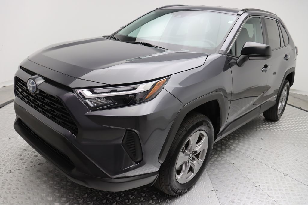 2024 Toyota RAV4 LE 2