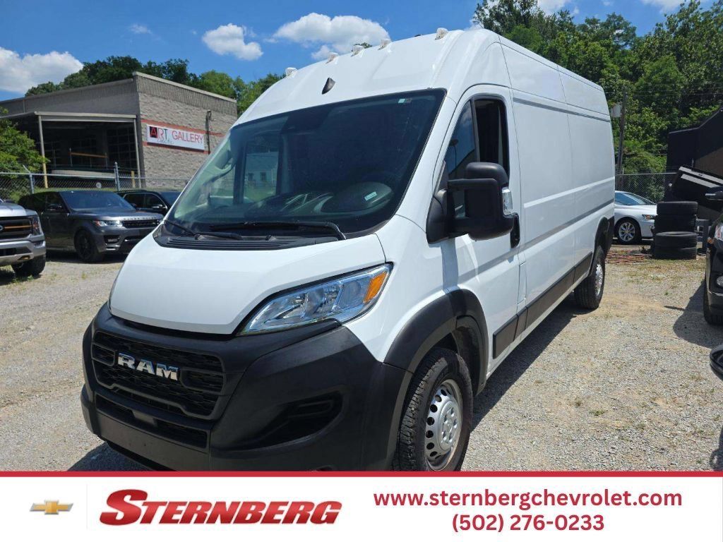Bright White Clearcoat 2025 RAM ProMaster Van 9-Speed Automatic