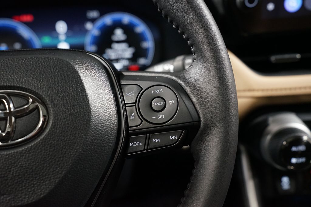 Thumbnail: 2024 Toyota RAV4 - 13