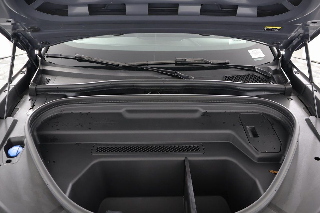 Thumbnail: 2025 Audi Q6 e-tron - 14