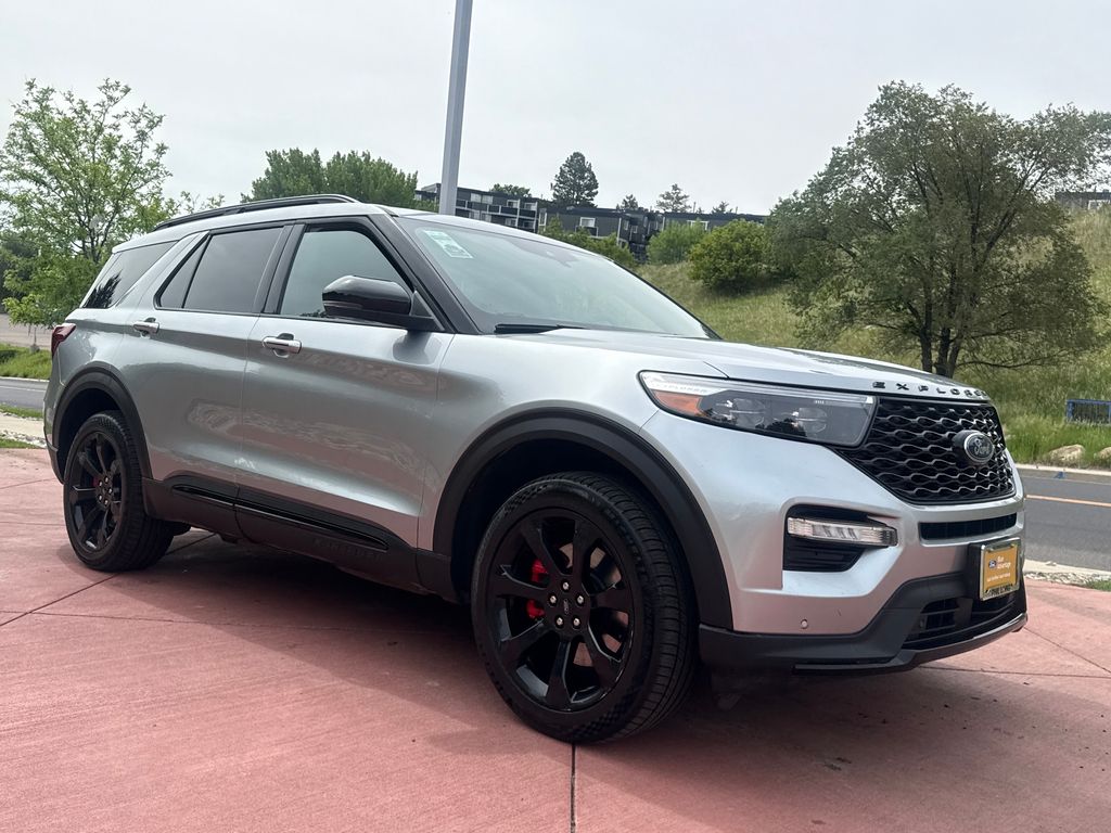 Silver Metallic 2024 Ford Explorer SUV / Crossover All-Wheel Drive Automatic