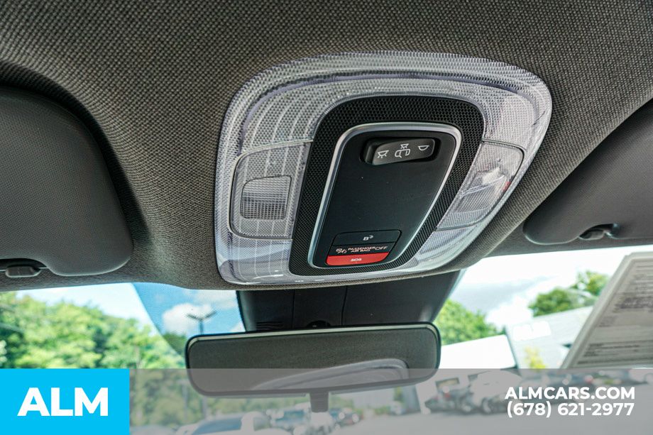 Used 2024 Red Hyundai SEL image 32
