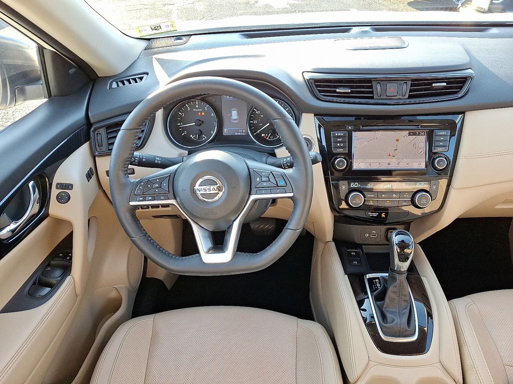 Thumbnail: 2019 Nissan Rogue - 13