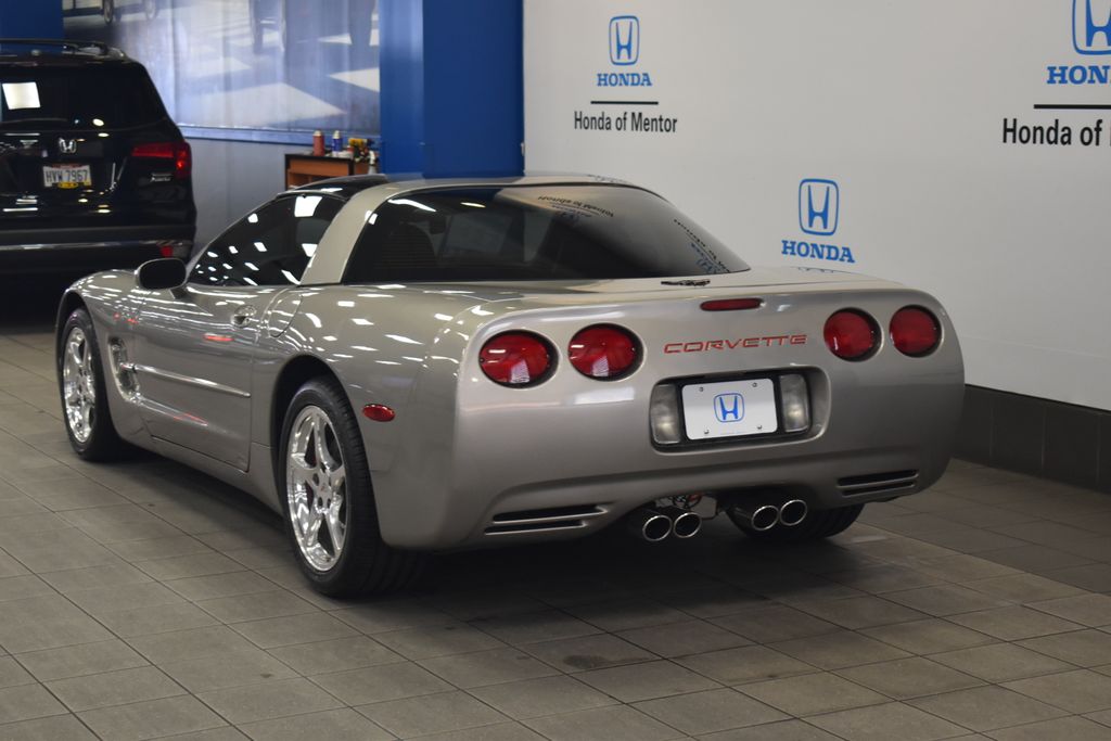 Thumbnail: 2000 Chevrolet Corvette - 3